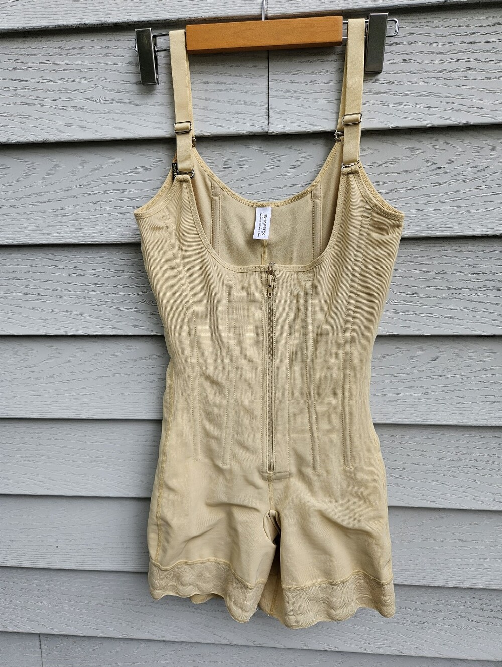 SHAPERX 6-Steel-Bones Tummy Control Zip & Hooks Faja with Butt Lift Medium NWT